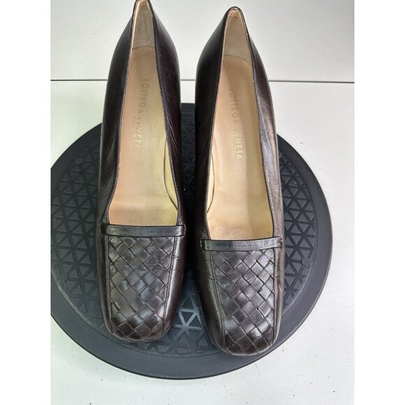 Bottega Veneta Brown Leather Square Toe Intrecciato Pumps Size 10B Interaction - Picture 7 of 10